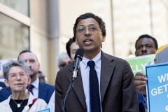 May 19, 2025 − State lawmakers from Philadelphia and the surrounding counties rallied today outside of SEPTA’s headquarters in Center City as the transit agency began a series of public hearings on its proposed 2025–2026 budget, including the severe service cuts and steep fare hikes it will be forced to implement without crucial state funding.